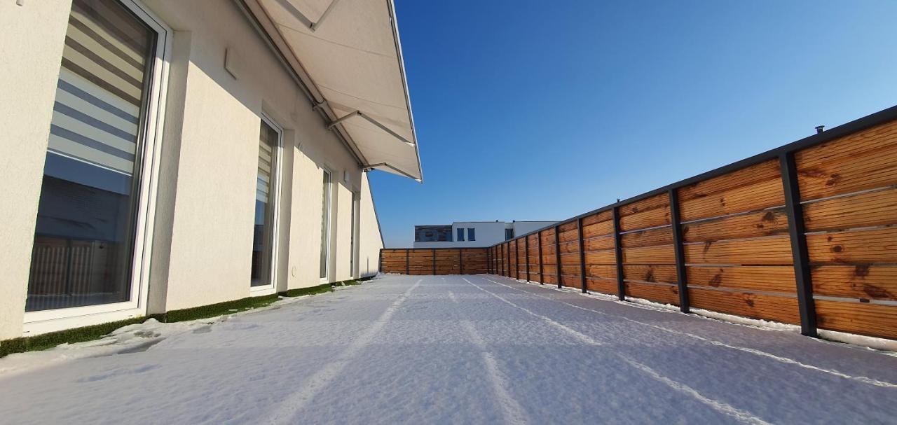 Hoobee Home & Rooftop Terrace Târgu-Mureş Екстериор снимка