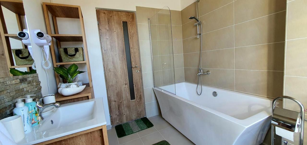 Hoobee Home & Rooftop Terrace Târgu-Mureş Екстериор снимка